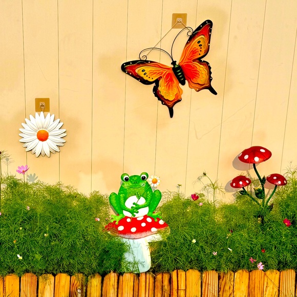 Meet your Posher, Melissa - Picture 1 of 1